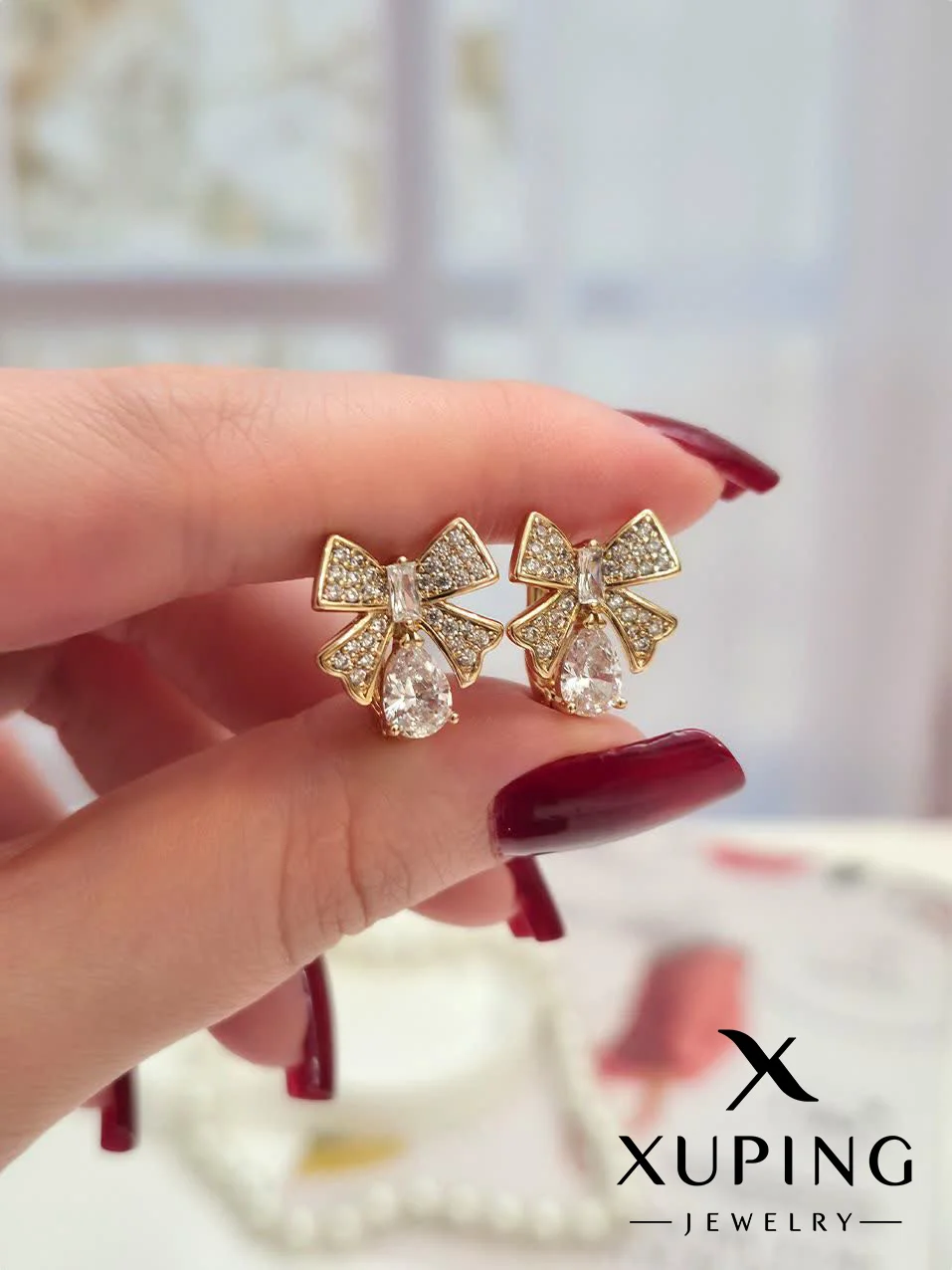 گوشواره حلقه ای پاپیون الماسی جدید ژوپینگ | رنگ ثابت | ضد حساسیت | نگین مخراجکاری شده | شیک و زیبا | برند معتبر ژوپینگ